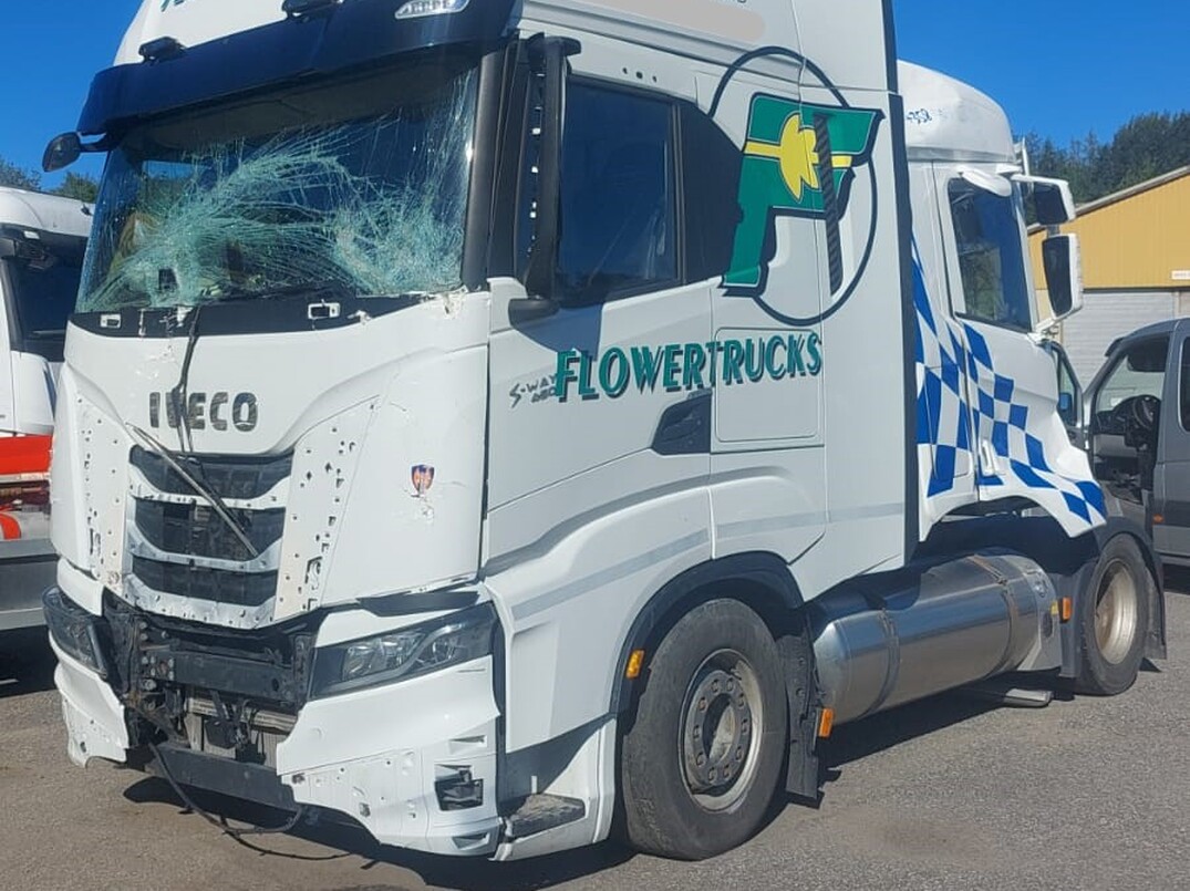 Iveco AS440ST/FP kuva