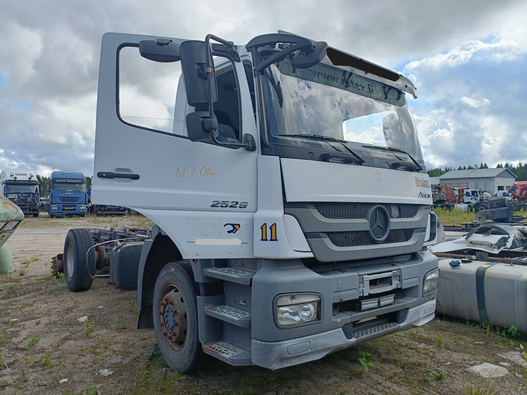 Mercedes-Benz Axor kuva