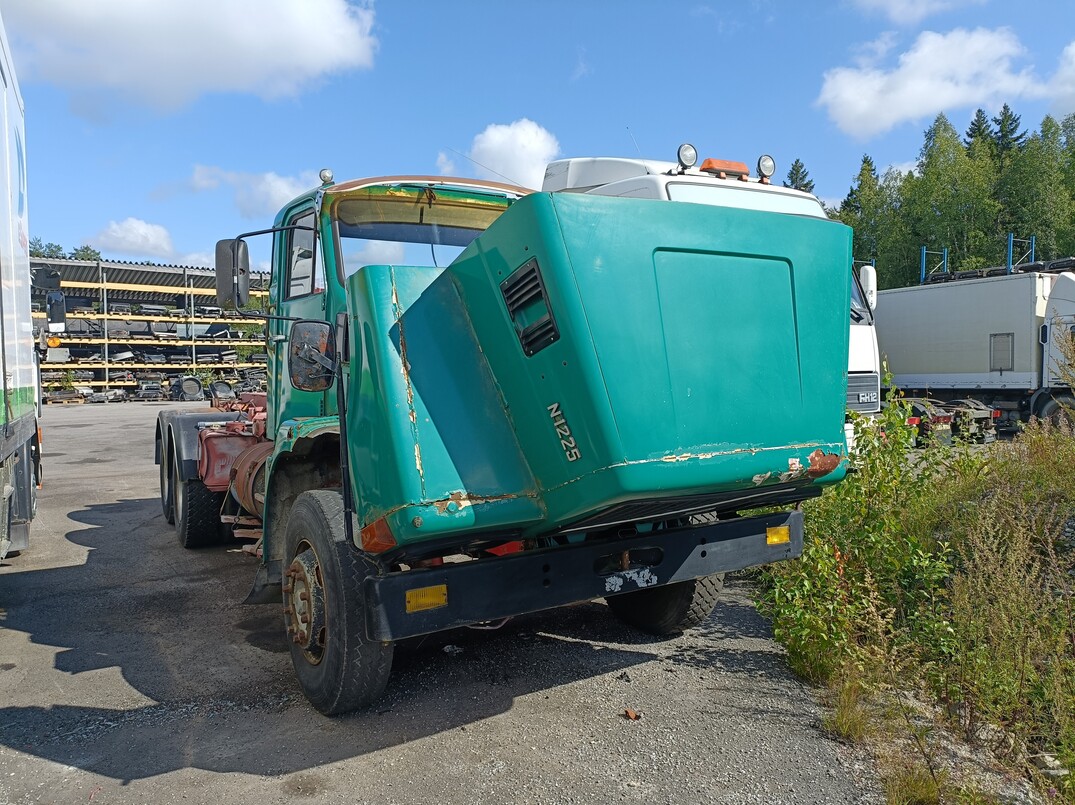 Volvo N12 image